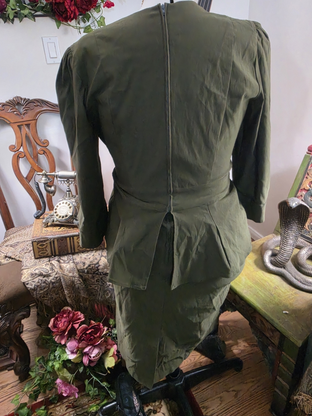 Stop Staring 18W Olive Green Two-Piece Dress Set with Wide Belt - Picture 3 of 4